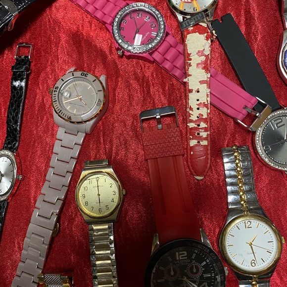 Lot Of 14 Project Watches Missing Parts Some Missing Parts - Picture 4 of 8